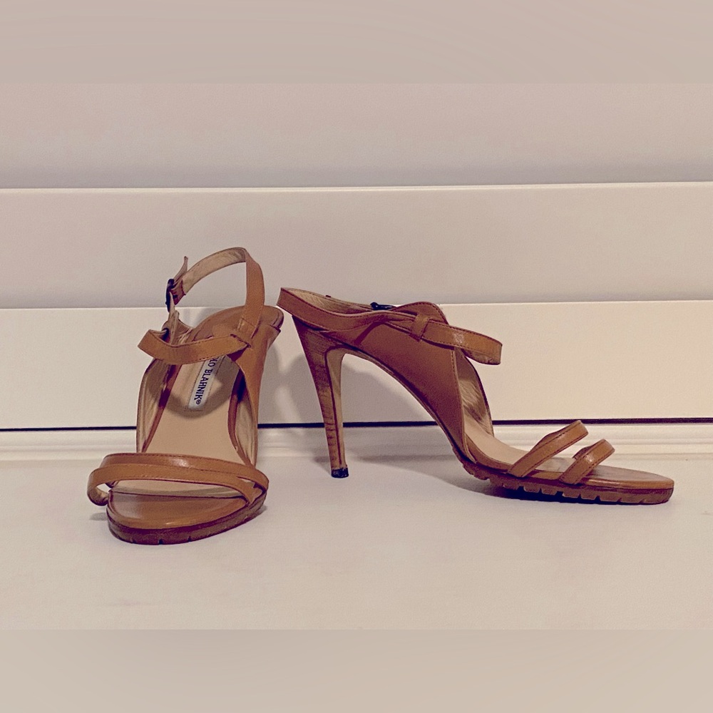 Nude Manolo Blahnik Heels
